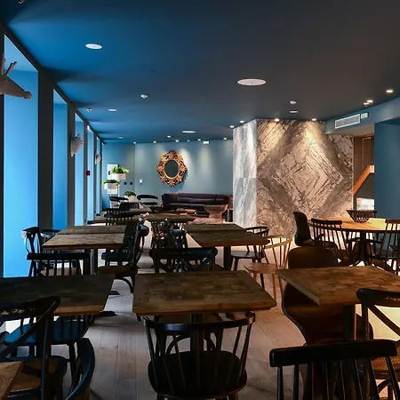 Pateo - Lounge 2* Lisbon